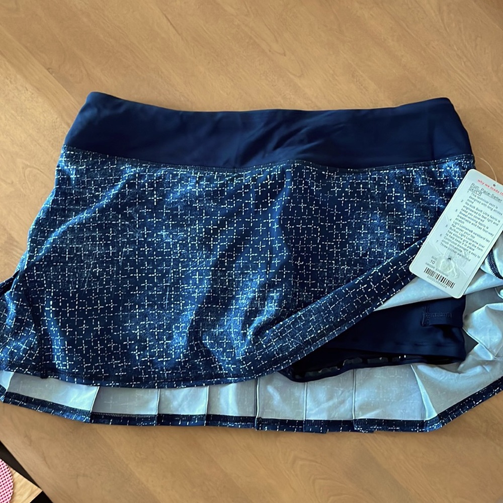 Lululemon Run: Pace-setter skirt*R sz 10 BNWT